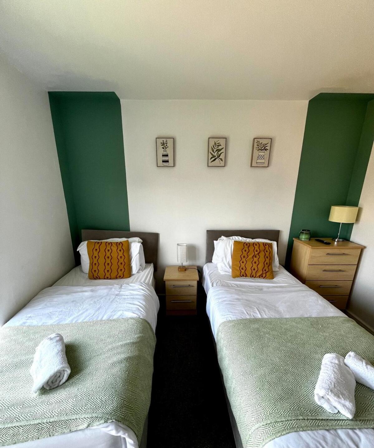 Serene 2-Bed Flat With Canal Views - Coop Live & Ethiad Manchester Eksteriør bilde